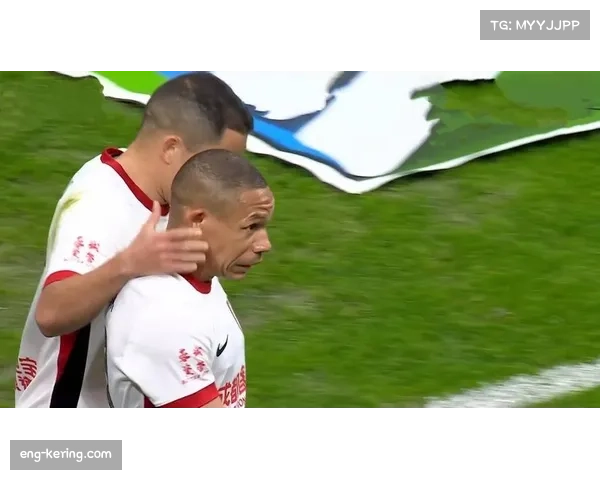 蓉城索罗金补射打入赛季首球,展现门前嗅觉 蓉城索罗金补射打入赛季首球,展现门前嗅觉